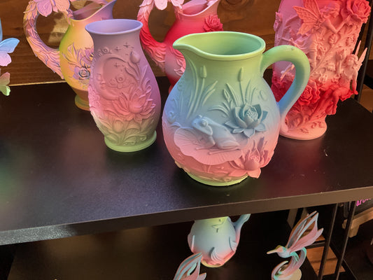 Frog vase