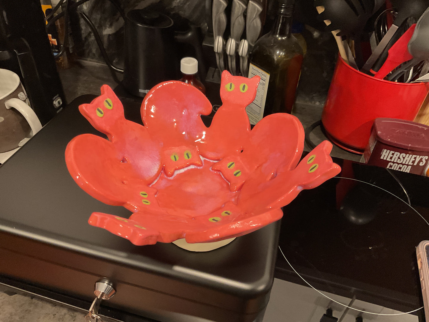Pink pearl cat bowl